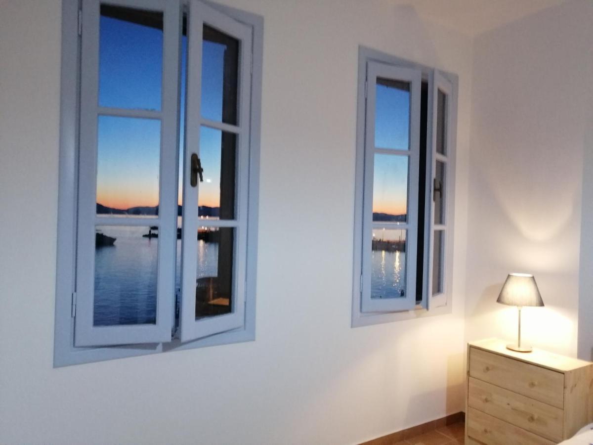 Aegina Port Apt 2-Διαμέρισμα Στο Λιμάνι Της Αίγινας 2 Esterno foto