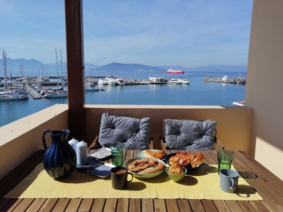 Aegina Port Apt 2-Διαμέρισμα Στο Λιμάνι Της Αίγινας 2 Esterno foto