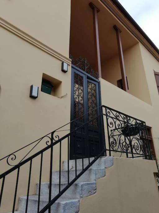 Aegina Port Apt 2-Διαμέρισμα Στο Λιμάνι Της Αίγινας 2 Esterno foto